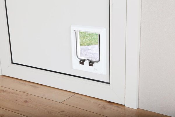 Hovedbilde Trixie 4-veis kattedør - elektromagnetisk